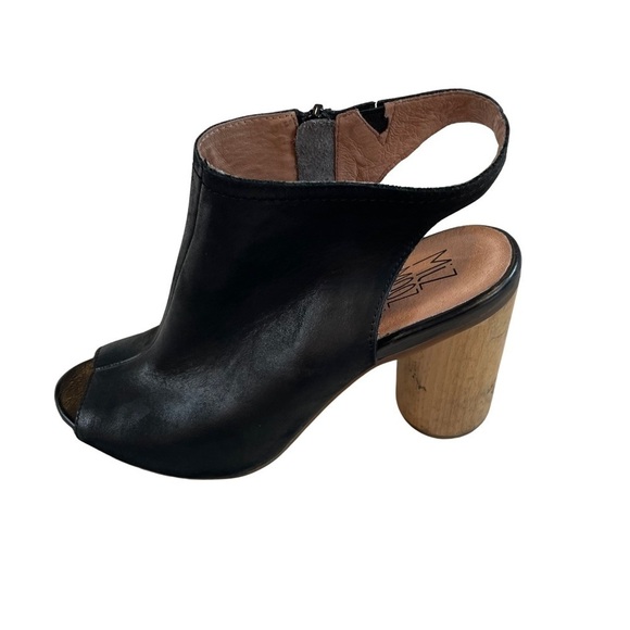 Sandrine Miz Mooz open toe, wood heel Black • Size 8 - Picture 5 of 10